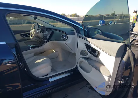 2022 Mercedes-Benz Eqs 450+ from USA, damaged, VIN W1KCG2DB2NA004574